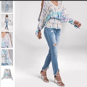 Nwot beautiful blouse, bought it for a present, but didn’t fit her. Open arms